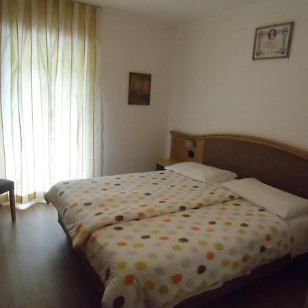 Garni Festil Hotell Campitello di Fassa Eksteriør bilde
