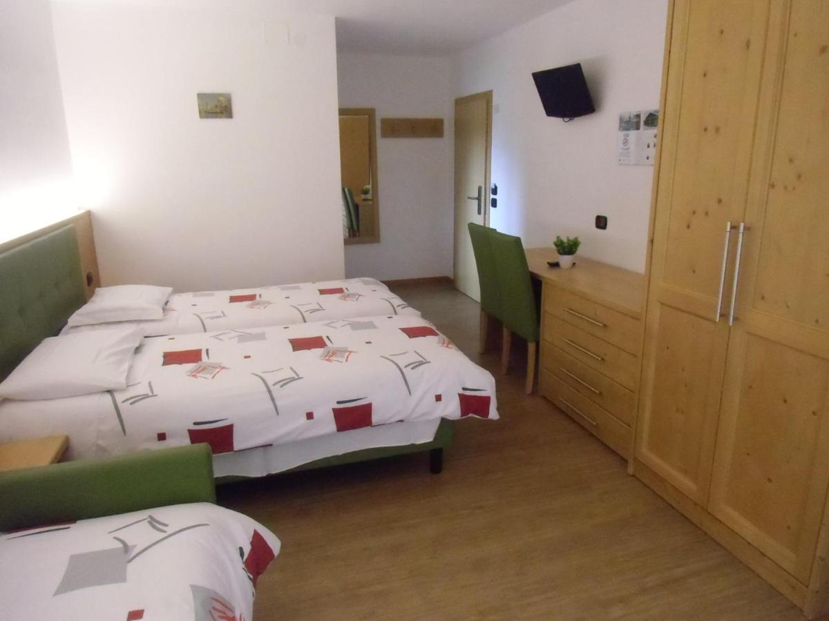 Garni Festil Hotell Campitello di Fassa Eksteriør bilde