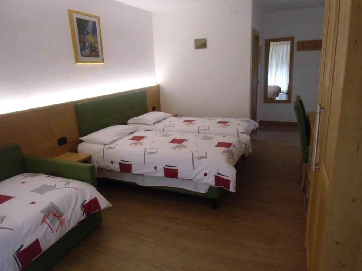 Garni Festil Hotell Campitello di Fassa Eksteriør bilde