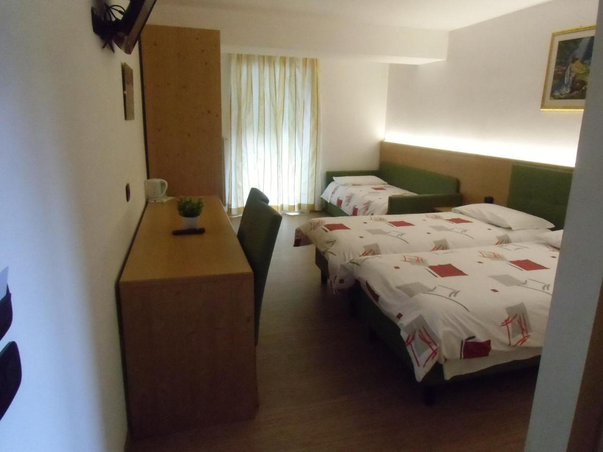 Garni Festil Hotell Campitello di Fassa Eksteriør bilde