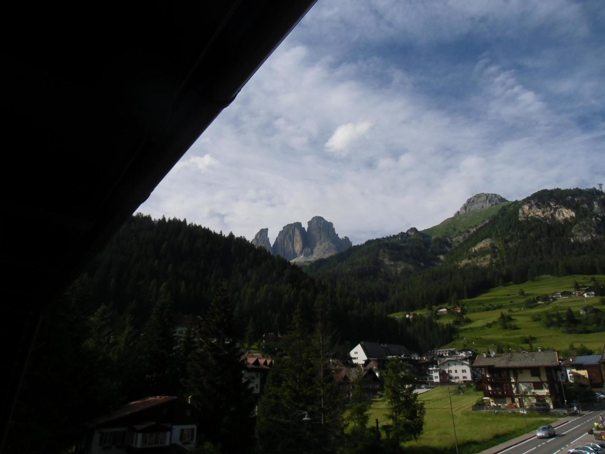 Garni Festil Hotell Campitello di Fassa Eksteriør bilde