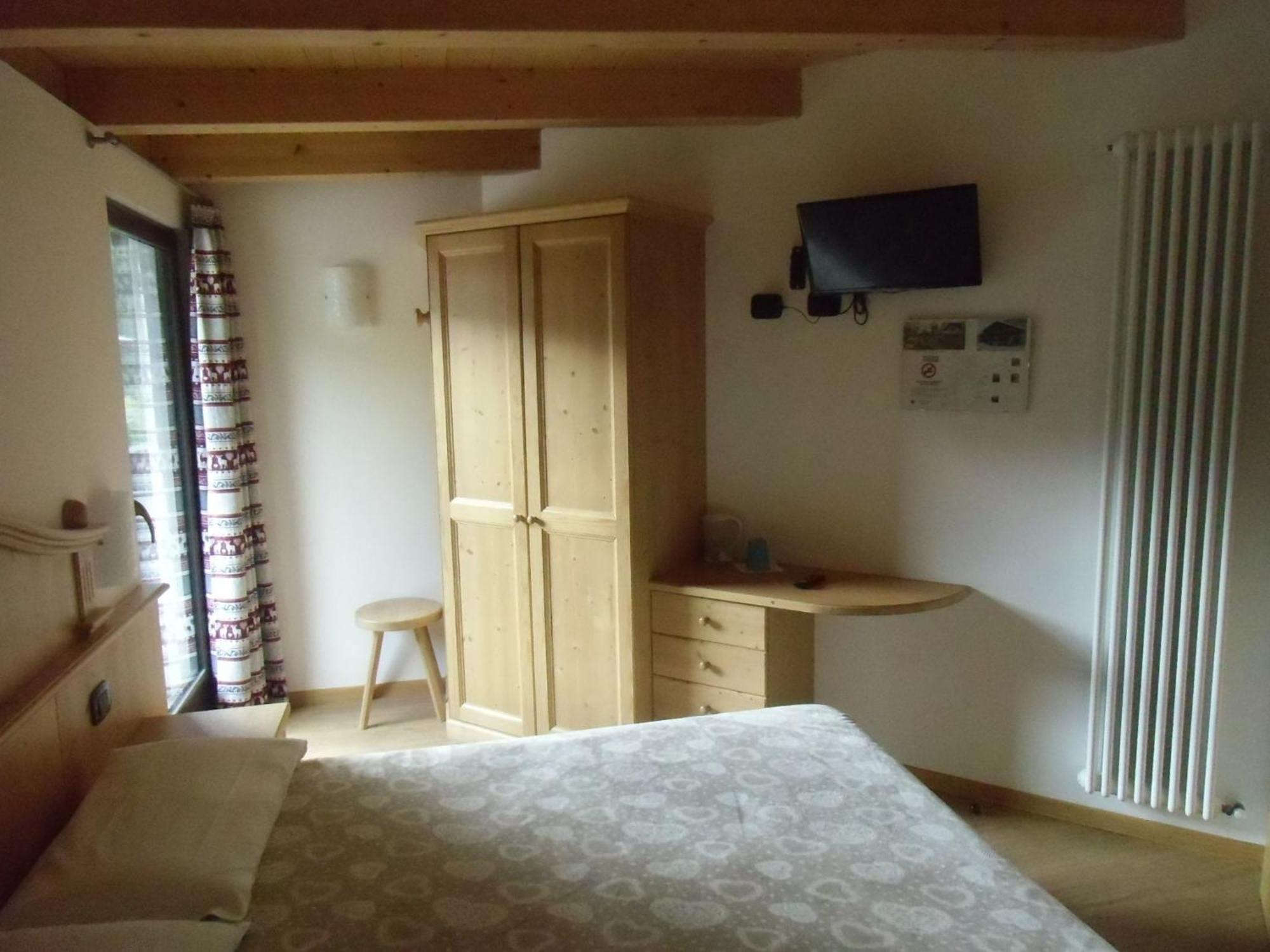 Garni Festil Hotell Campitello di Fassa Eksteriør bilde