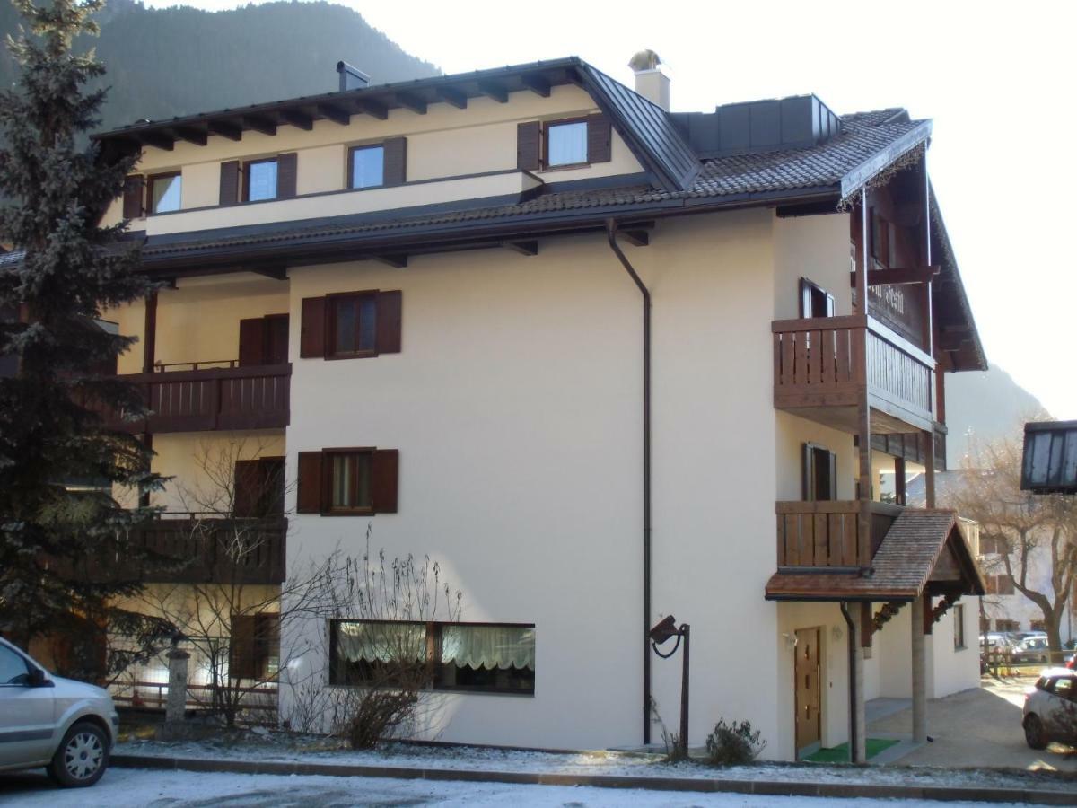 Garni Festil Hotell Campitello di Fassa Eksteriør bilde