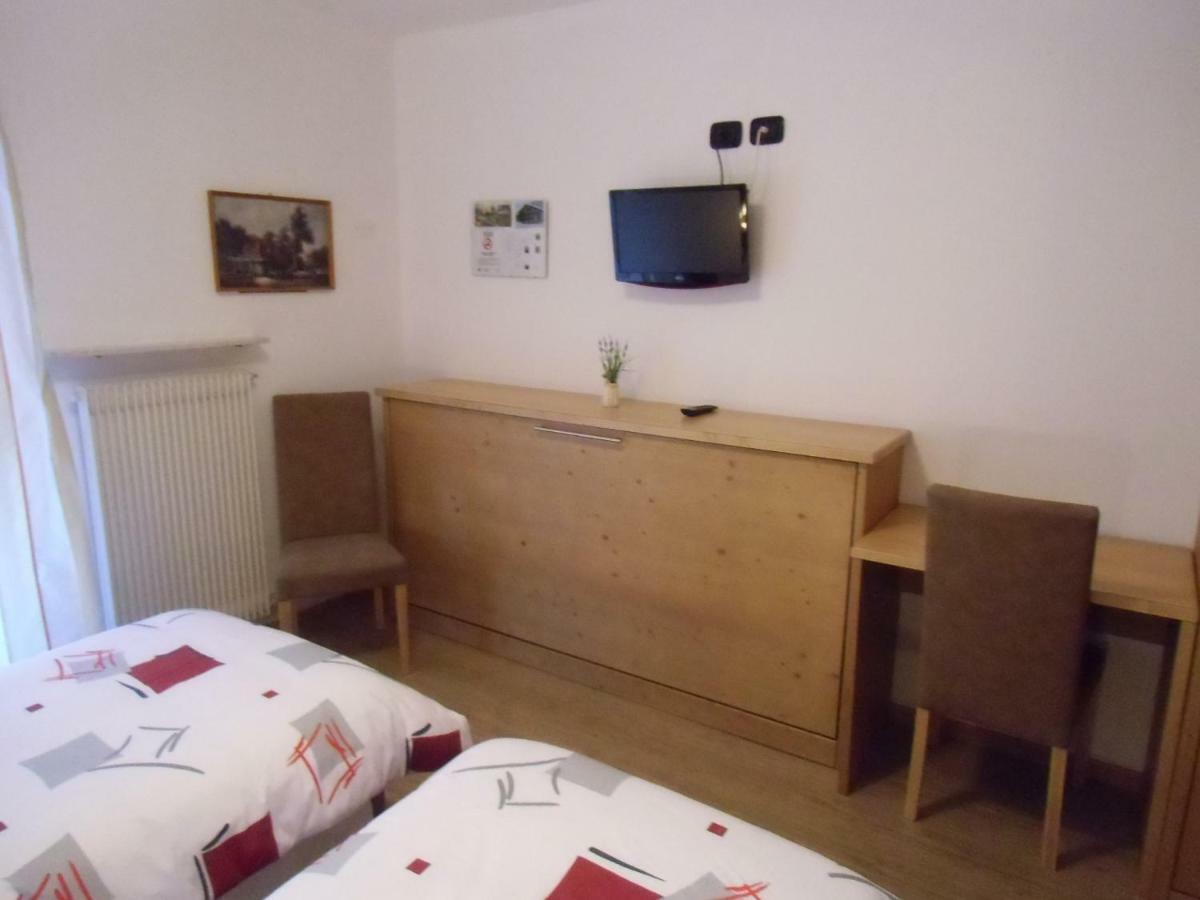 Garni Festil Hotell Campitello di Fassa Eksteriør bilde
