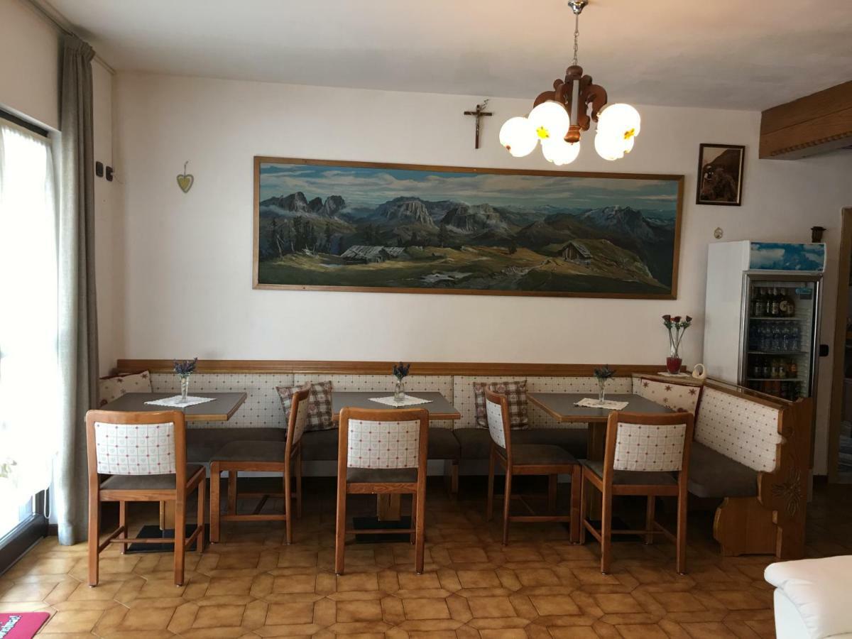 Garni Festil Hotell Campitello di Fassa Eksteriør bilde