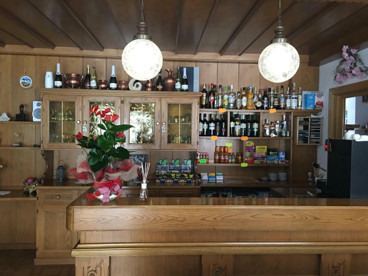 Garni Festil Hotell Campitello di Fassa Eksteriør bilde