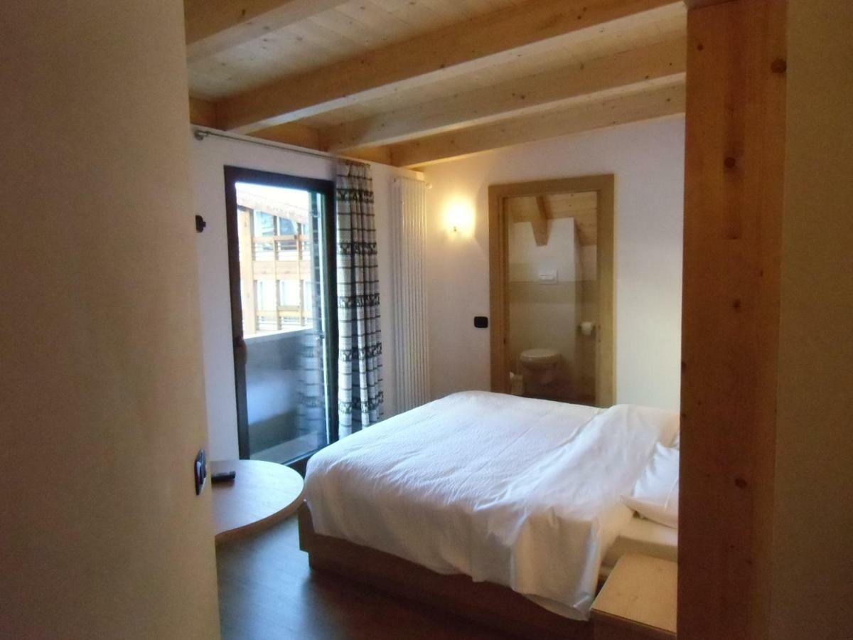 Garni Festil Hotell Campitello di Fassa Eksteriør bilde